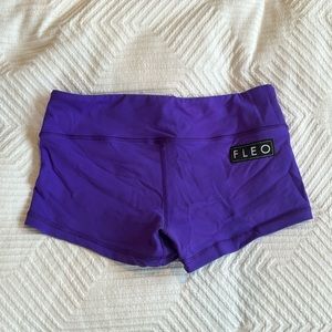 Fleo booty biker Shorts purple crossfit size small lululemon alo nobull